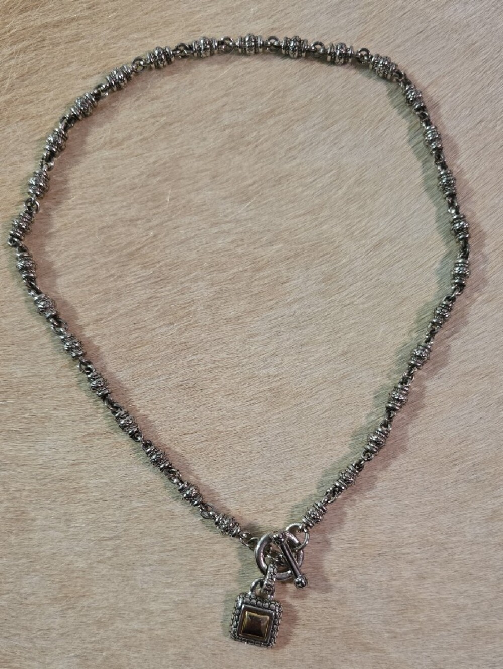 Vintage Brighton (?) Two-Tone Square Scroll Toggle Necklace! - Picture 3 of 5